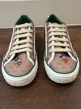 Gucci x Disney Tennis 1977 Mickey Mouse GG Canvas Supreme Sneakers Size 41
